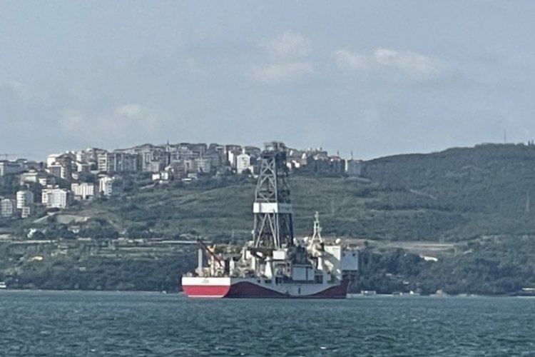Sondaj gemisi 'Yavuz' Kocaeli'ne demir attı