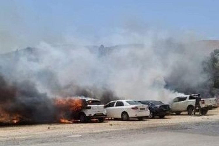 İsrail'de arazi yangını: 15 ara&ccedil; k&uuml;le d&ouml;nd&uuml;
