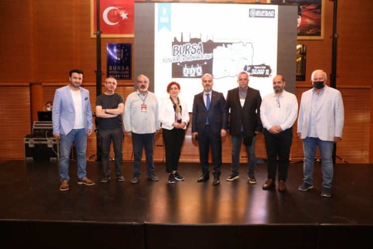 Bursa B&uuml;y&uuml;kşehir Belediye Başkanı Aktaş, fotoğraf tutkunlarıyla buluştu