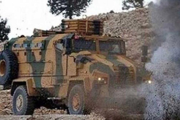 Askeri aracın ge&ccedil;işi sırasında patlama