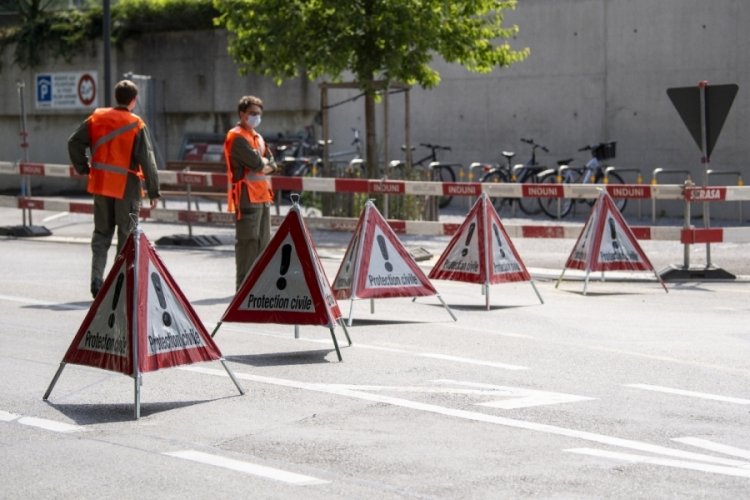 Rusya'da Covid-19 can kaybı ve vaka sayılarında d&uuml;ş&uuml;ş kaydedildi