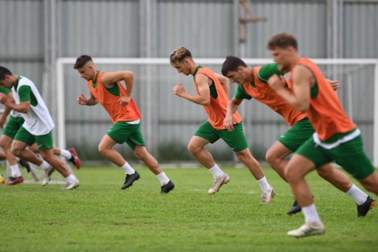 Bursaspor'da ilk etap &ccedil;alışmaları tamamlandı