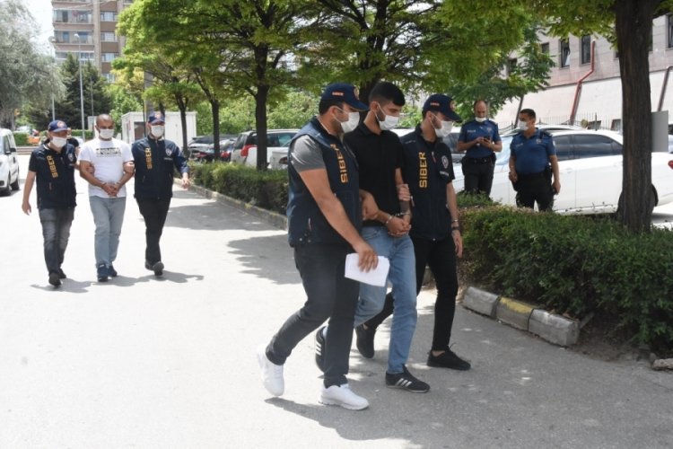 ATM dolandırıcıları tutuklandı