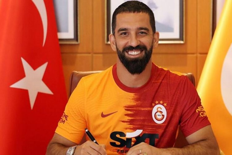Galatasaray, Arda Turan'ın s&ouml;zleşmesini uzattı