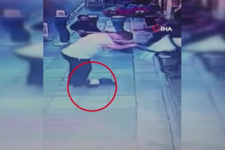 Merdivene &ccedil;ıkmaya &ccedil;alışınca bebeğini d&uuml;ş&uuml;rd&uuml;
