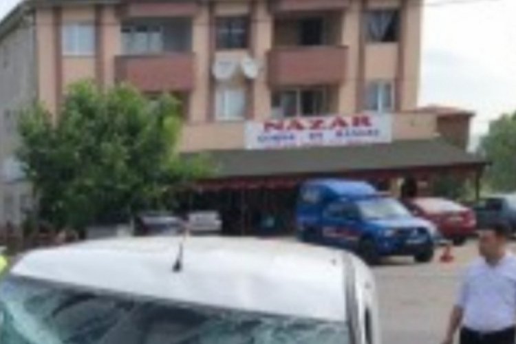 &Ccedil;orbasından kıl &ccedil;ıktı diye işletmeciyi vurdu