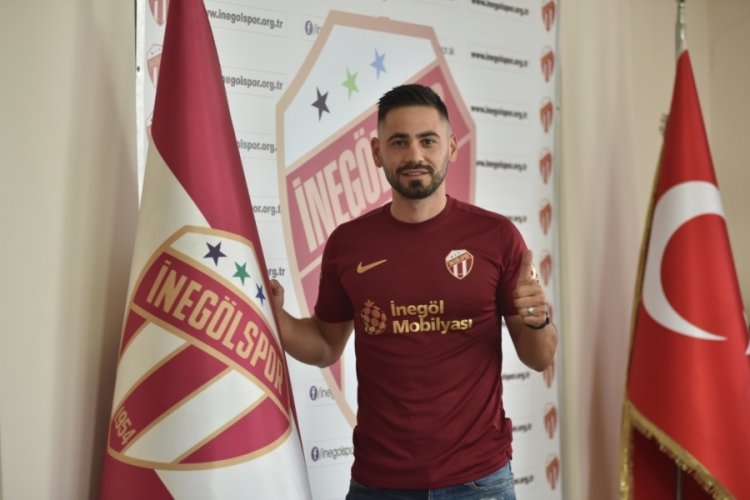 İneg&ouml;lspor, &Ouml;mer Faruk Erme&ccedil; ile s&ouml;zleşme imzaladı