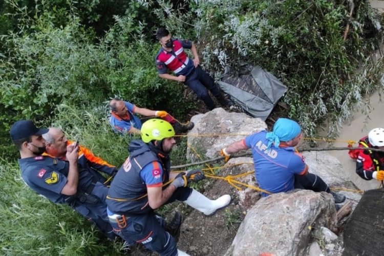Sakarya'da selde kaybolan kişinin cansız bedenine ulaşıldı