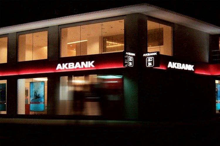 Erişim sorunu yaşanan Akbank'tan yeni a&ccedil;ıklama