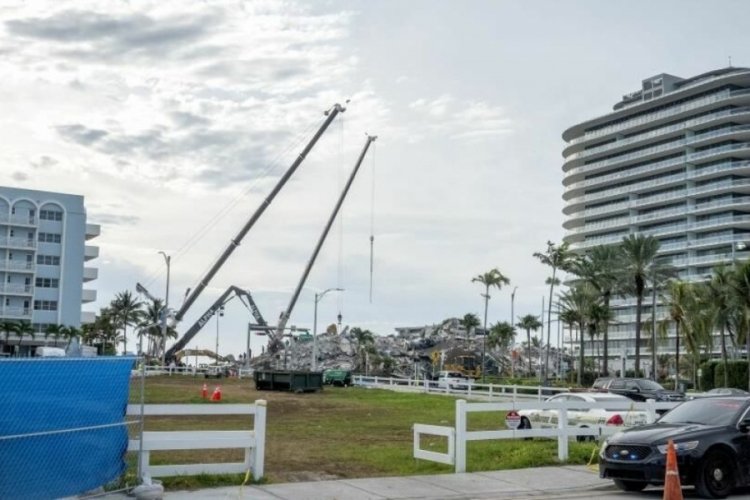 Miami'de &ccedil;&ouml;ken 13 katlı binada &ouml;l&uuml; sayısı 54'e &ccedil;ıktı