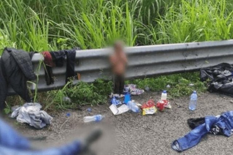 İki yaşındaki &ccedil;ocuk yarı &ccedil;ıplak halde cesedin yanında bulundu