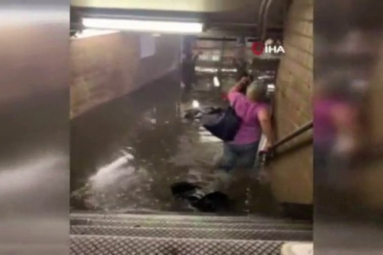 Metro istasyonları su altında kaldı!