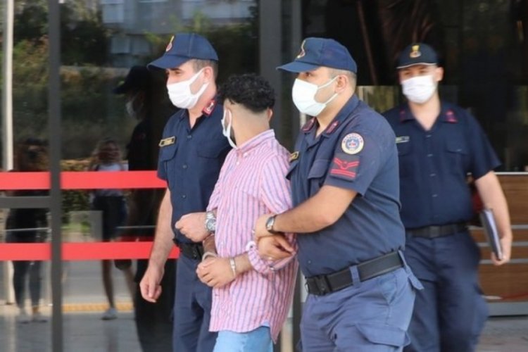 2 kişinin &ouml;l&uuml;m&uuml;ne neden olan Alman s&uuml;r&uuml;c&uuml; tutuklandı
