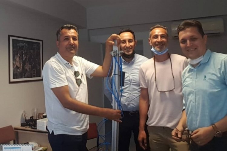 Koronavir&uuml;sle m&uuml;cadelede Bursa Uludağ &Uuml;niversitesi'nin katkısı s&uuml;r&uuml;yor
