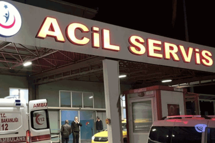 Şampiyonaya katılacak 27 y&uuml;z&uuml;c&uuml; gıda zehirlenmesi ş&uuml;phesiyle hastaneye kaldırıldı