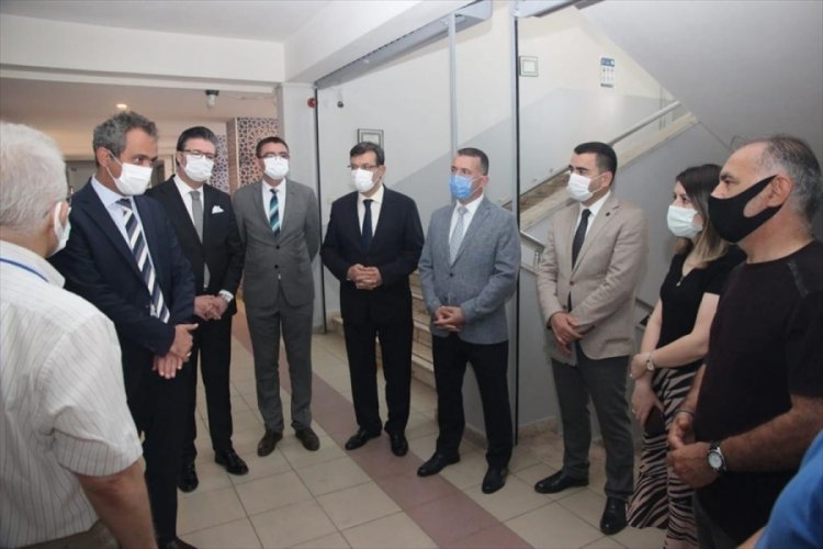 Bakan Yardımıcı &Ouml;zer'den Bursa'da Mesleki Eğitim Merkezi ziyareti
