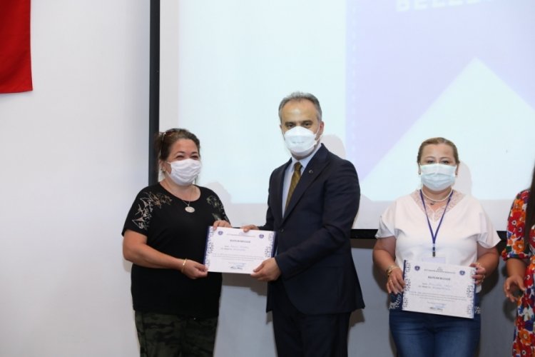 Bursa'da hayvanseverlere ve hayvan satıcılarına eğitim
