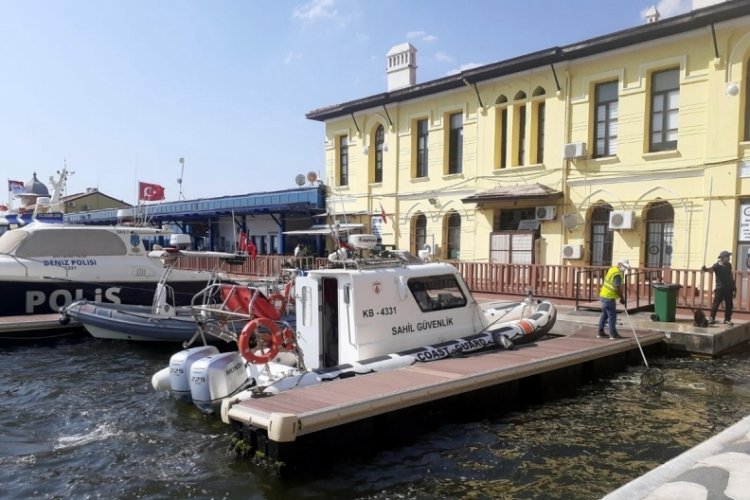 İzmir'de denizde erkek cesedi bulundu