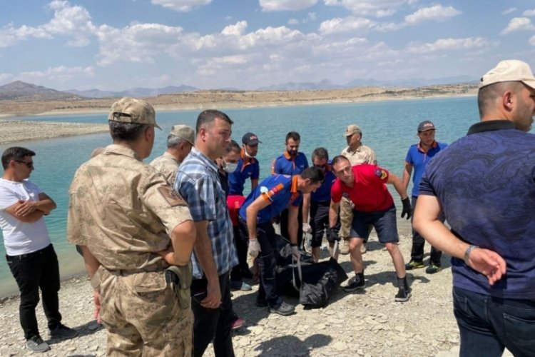 22 yaşındaki gen&ccedil;, girdiği g&ouml;lette boğuldu