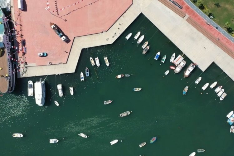Tuzla'da deniz eski rengine d&ouml;nd&uuml;