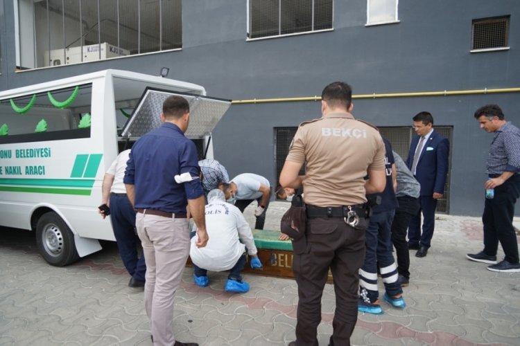 Duruşmadan &ccedil;ıkan gen&ccedil; avukat &ouml;l&uuml; bulundu