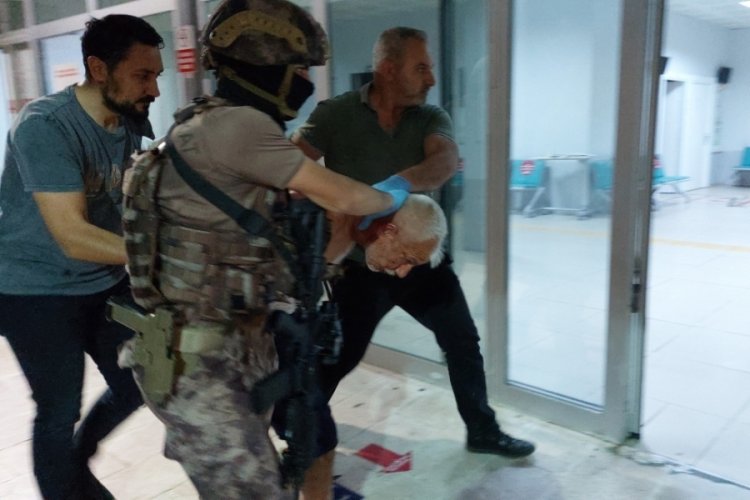 Olaya giden bek&ccedil;ilere silahlı saldırı: 1 bek&ccedil;i şehit, 1 bek&ccedil;i yaralı