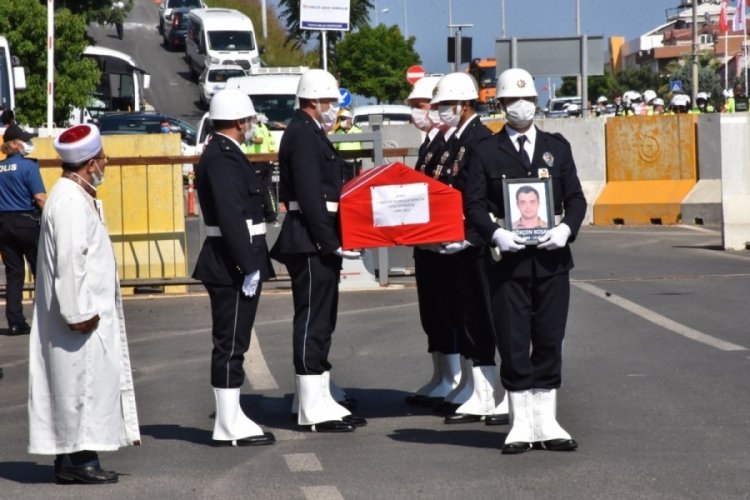 Silahlı kavgada şehit olan bek&ccedil;i son yolculuğuna uğurlandı