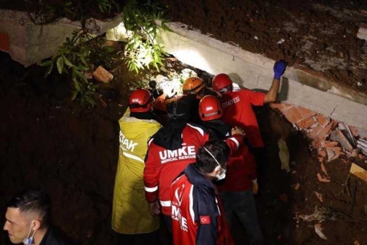Rize'de sel felaketi: &Ouml;l&uuml; ve kayıplar var...