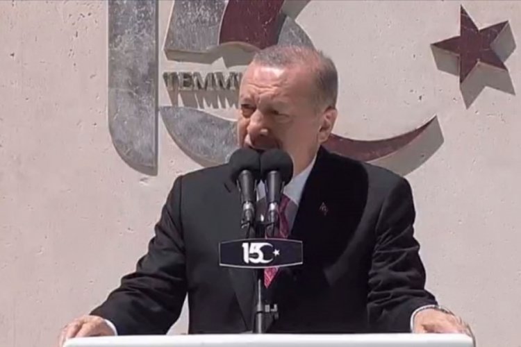 Cumhurbaşkanı Erdoğan: Hi&ccedil; kimsenin şanlı m&uuml;cadeleyi &ouml;nemsizleştirmeye hakkı yoktur