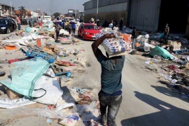 G&uuml;ney Afrika'daki protestolarda 117 kişi &ouml;ld&uuml;