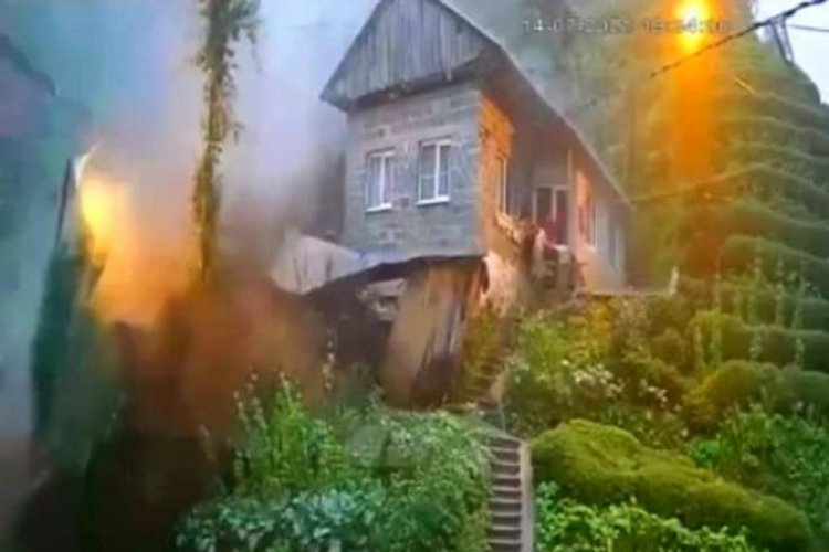 Rize'de sel dehşetinin yeni g&ouml;r&uuml;nt&uuml;leri ortaya &ccedil;ıktı