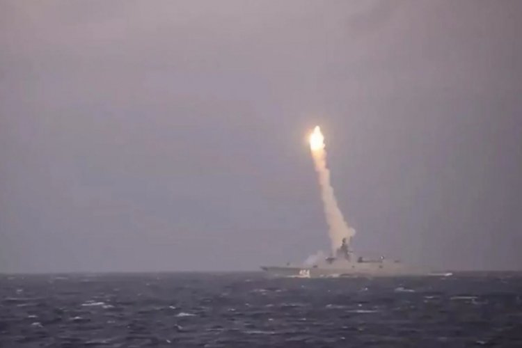 Rusya güdümlü hipersonik füzesini test etti