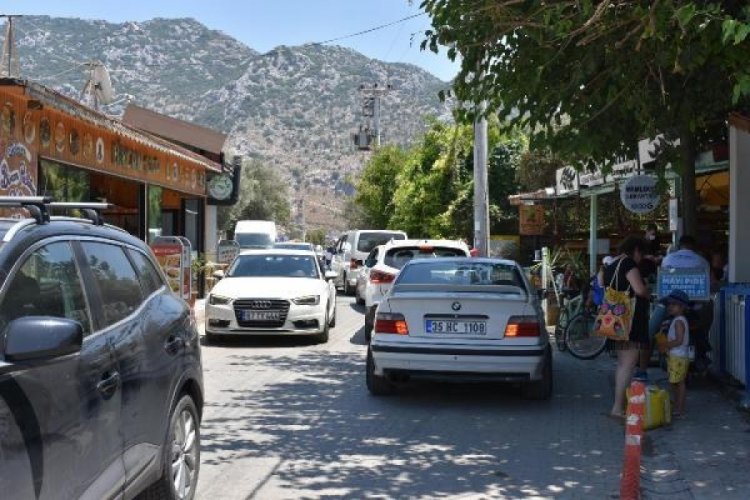 Marmaris'in kırsal mahalleleri tatilcilerle doldu