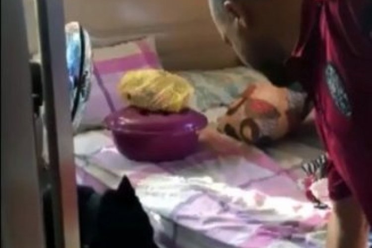 Adana'da bir evde y&uuml;kl&uuml; miktarda uyuşturucu bulundu