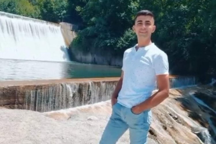 Kuzenlerin "dut ağacı sınırı ge&ccedil;ti" kavgası &ouml;l&uuml;mle bitti