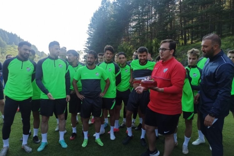 Bursaspor ekibinden basın mensuplarına b&uuml;y&uuml;k jest