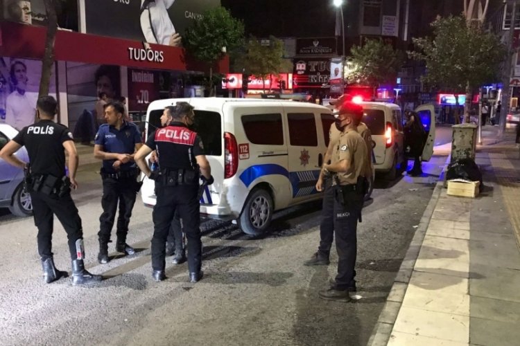 İki grup arasında sopalı kavga!