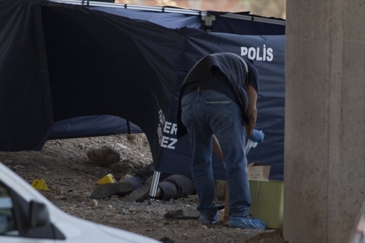 Başında darp izi olan bir kişi viyad&uuml;k altında &ouml;l&uuml; bulundu