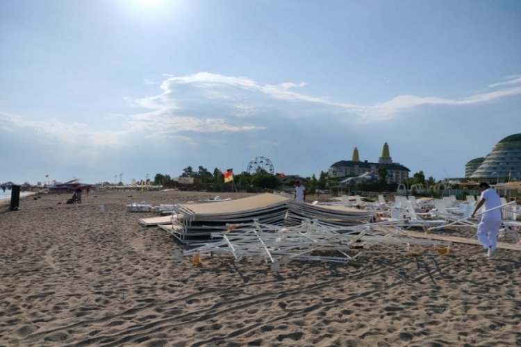 Antalya sahillerini hortum vurdu! 6 yaralı