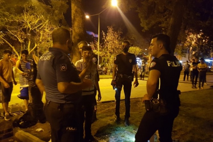 Ayak ayak &uuml;st&uuml;ne atma kavgasında 2 yaralı