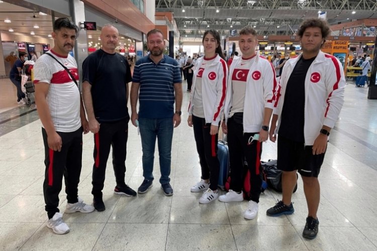 Milliler, d&uuml;nya şampiyonası i&ccedil;in Avusturya'ya gitti