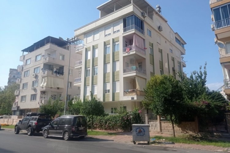 Makine m&uuml;hendisi, iple asılmış halde bulundu