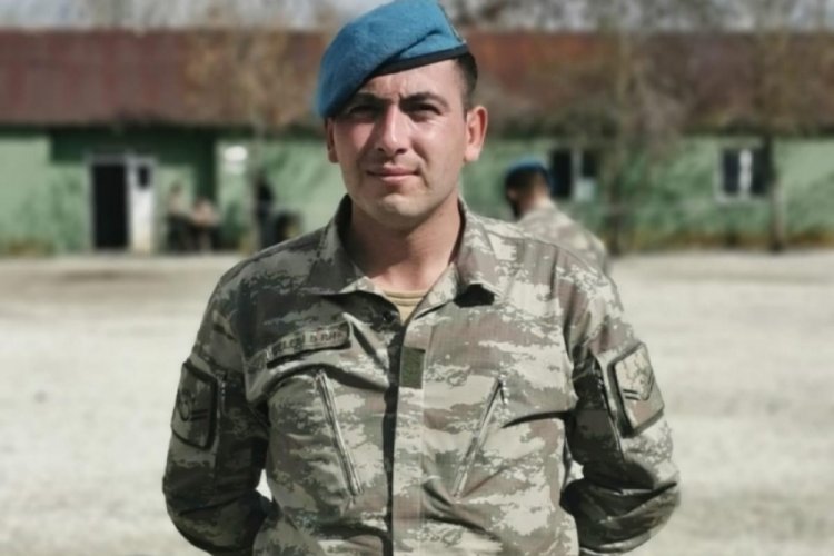 Bakan Akar'dan şehit Uzman &Ccedil;avuş Halil &Ccedil;elebi i&ccedil;in taziye mesajı
