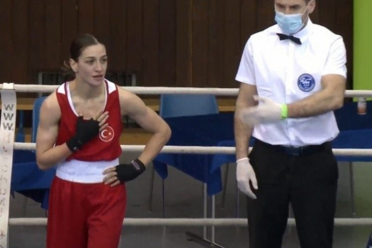 Milli sporcu Buse Naz &Ccedil;akıroğlu &ccedil;eyrek finalde!