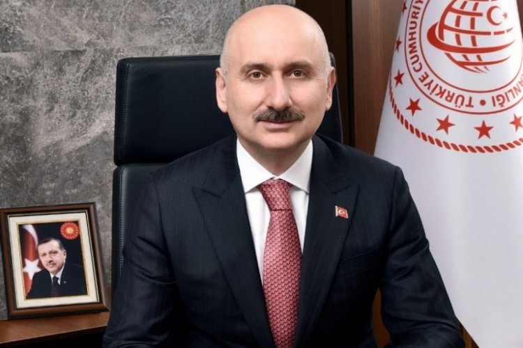 Bakan Adil Karaismailoğlu: "Bayramda yaklaşık 12 milyon biletli yolcu seyahat etti"