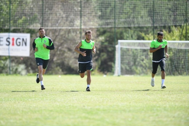 Bursasporlu futbolcular en zorlu antrenmanını yaptı