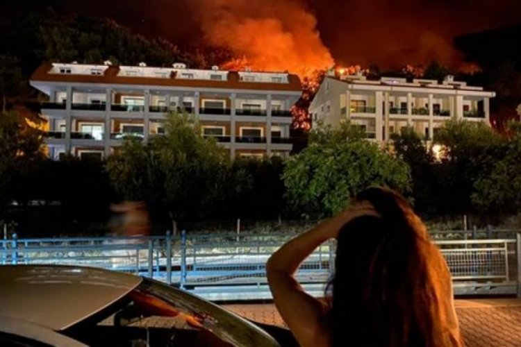 Marmaris'teki yangında bir kişi hayatını kaybetti, b&ouml;lgeden dehşet verici kareler