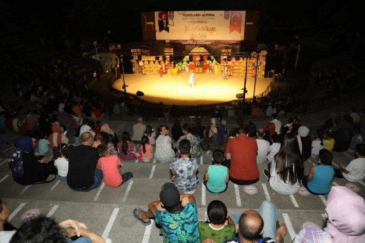 Bursa'da minikler oyuncak hikayesi ile eğlendi