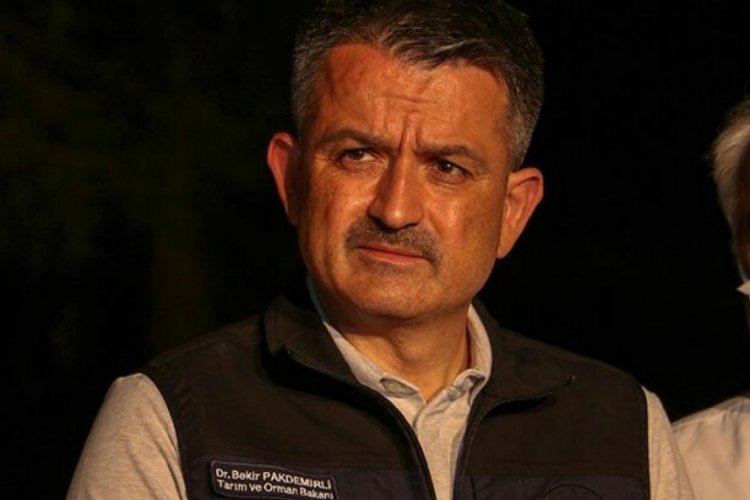 Bakan Pakdemirli Muğla'da son durumu değerlendiriyor! "Yarın nem düşüyor, daha dikkatli olmalıyız"