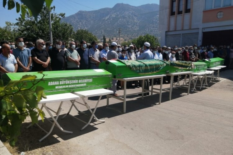 D&uuml;ğ&uuml;n yolunda kazada &ouml;len aile yan yana toprağa verildi